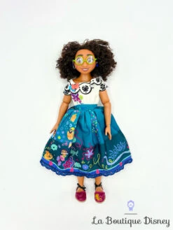 Assortiment De Poupées De Luxe Encanto Disney Store 2021 Deluxe Doll Set Mirabel Luisa Isabela Antonio 16 Assortiment De Poupées De Luxe Encanto Disney Store 2021 Deluxe Doll Set Mirabel Luisa Isabela Antonio -Meilleur Jouets Magasin assortiment de poupees de luxe encanto famille madrigal disney store deluxe doll set luisa mirabel isabela 8