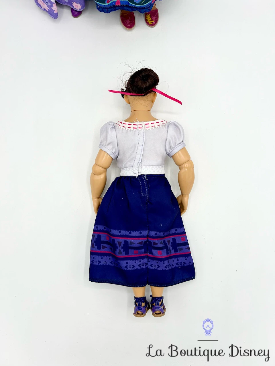 Assortiment De Poupées De Luxe Encanto Disney Store 2021 Deluxe Doll Set Mirabel Luisa Isabela Antonio 12 Assortiment De Poupées De Luxe Encanto Disney Store 2021 Deluxe Doll Set Mirabel Luisa Isabela Antonio – Image 10