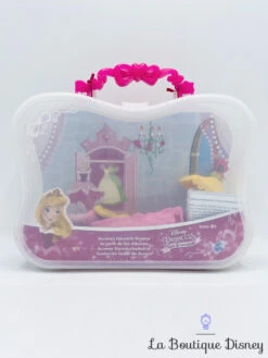 Figurine Little Kingdom Instants Magiques Le Conte De Fée D'Aurore La Belle Au Bois Dormant Disney Princess Hasbro Polly Clip 8 Figurine Little Kingdom Instants Magiques Le Conte De Fée D'Aurore La Belle Au Bois Dormant Disney Princess Hasbro Polly Clip -Meilleur Jouets Magasin coffret figurine little kingdom le conte de fee aurore la belle au bois dormant disney princess hasbro polly clip boite 11