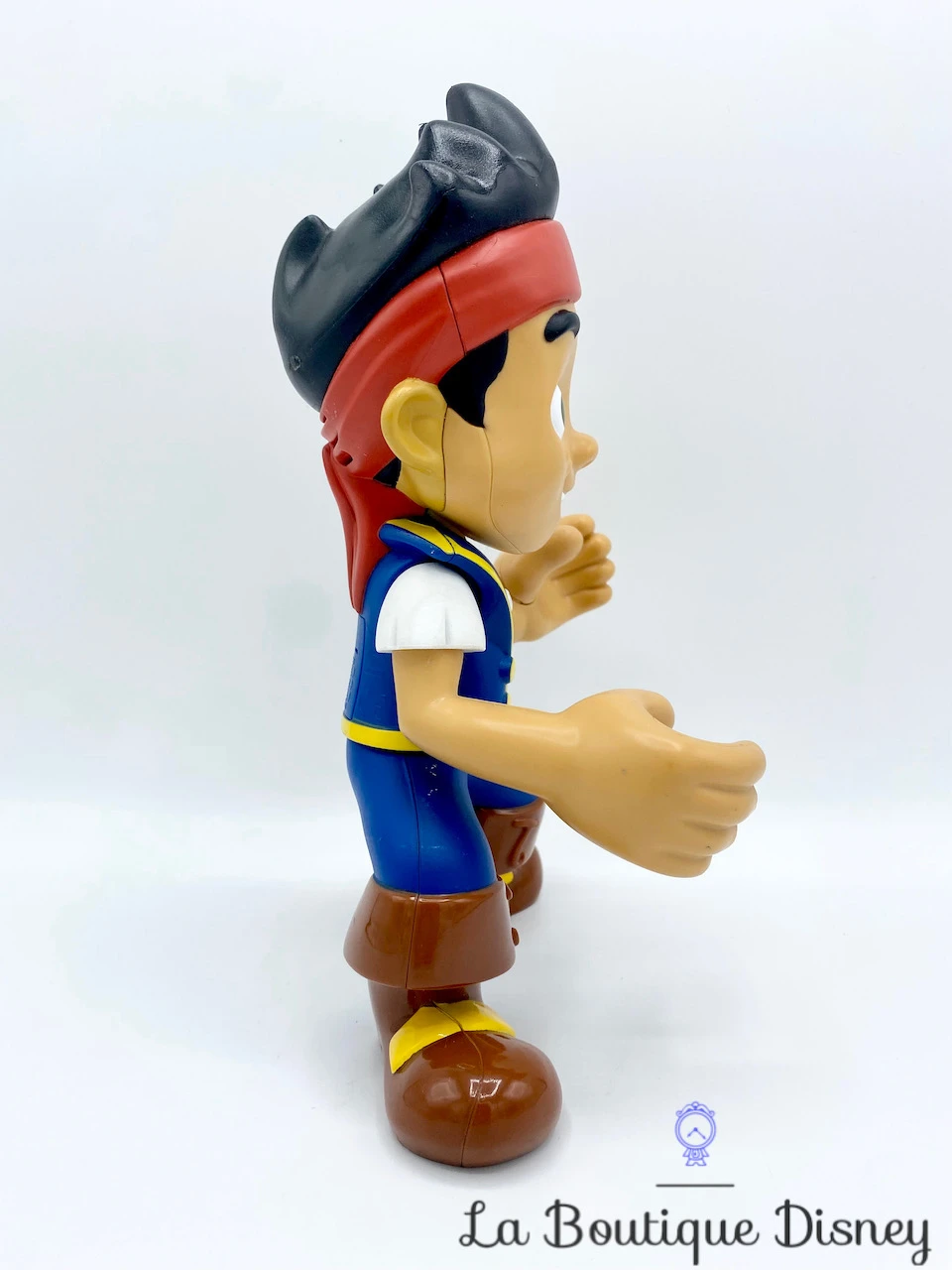 Jouet Figurine Parlante Jake Et Les Pirates Disney Fisher Price Mattel 2011 Interactive 24 Cm 4 Jouet Figurine Parlante Jake Et Les Pirates Disney Fisher Price Mattel 2011 Interactive 24 Cm – Image 2