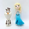 Figurine Little Kingdom Elsa Olaf La Reine Des Neiges Disney Princess Hasbro Frozen Polly Clip 1 Figurine Little Kingdom Elsa Olaf La Reine Des Neiges Disney Princess Hasbro Frozen Polly Clip -Meilleur Jouets Magasin figurine little kingdom elsa olaf disney hasbro frozen polly clip 2