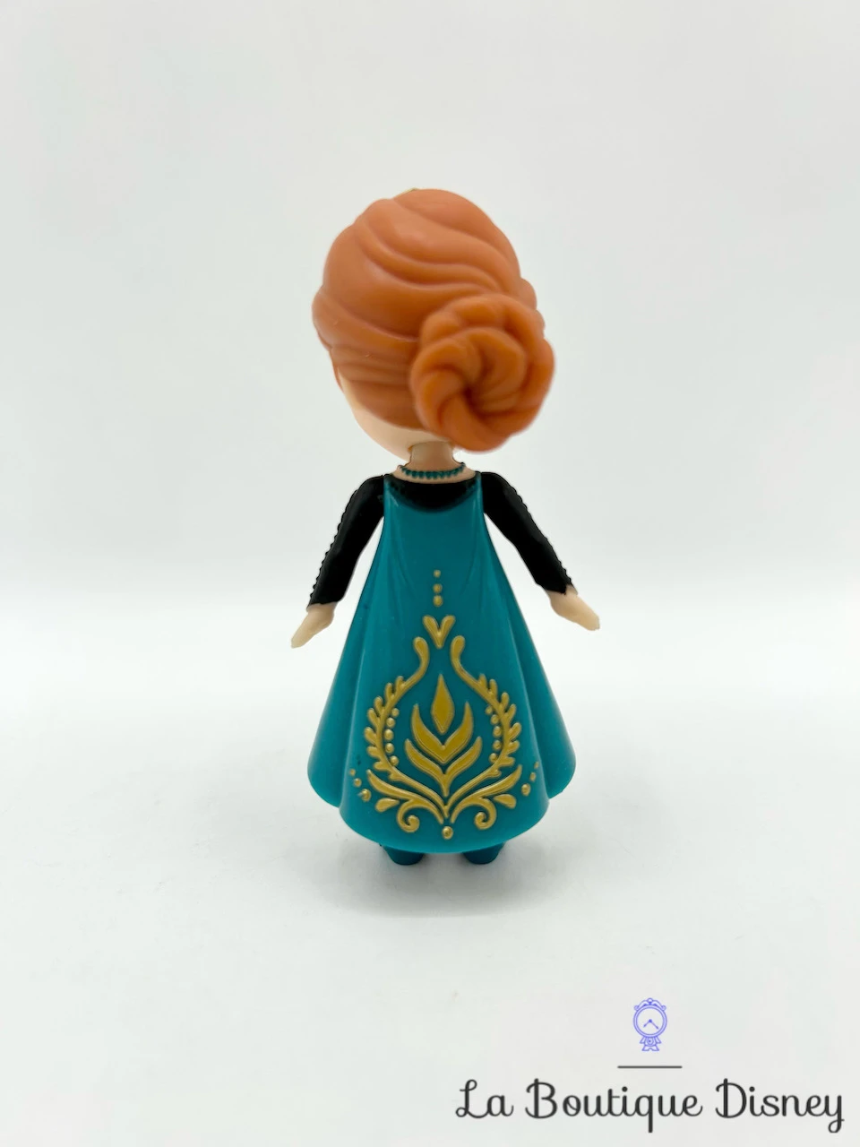 Figurine Mini Poupée Princesse Anna Couronnement La Reine Des Neiges 2 Disney Jakks Pacific Robe Noire Bleu 8 Cm 4 Figurine Mini Poupée Princesse Anna Couronnement La Reine Des Neiges 2 Disney Jakks Pacific Robe Noire Bleu 8 Cm – Image 2