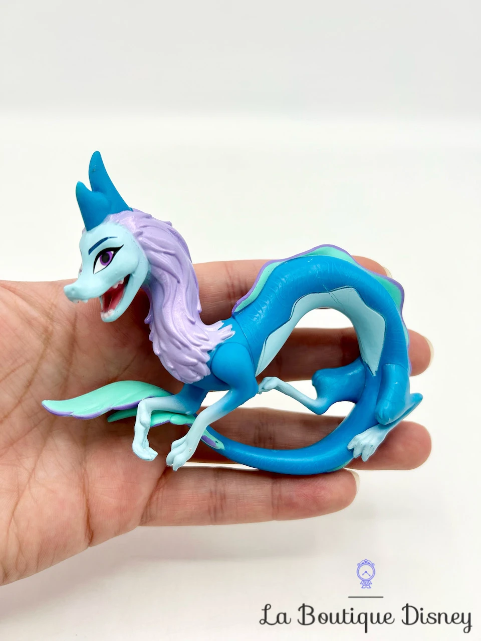 Figurine Dragon Sisu Raya Et Le Dernier Dragon Disney Hasbro Bleu 7 Cm 4 Figurine Dragon Sisu Raya Et Le Dernier Dragon Disney Hasbro Bleu 7 Cm – Image 2