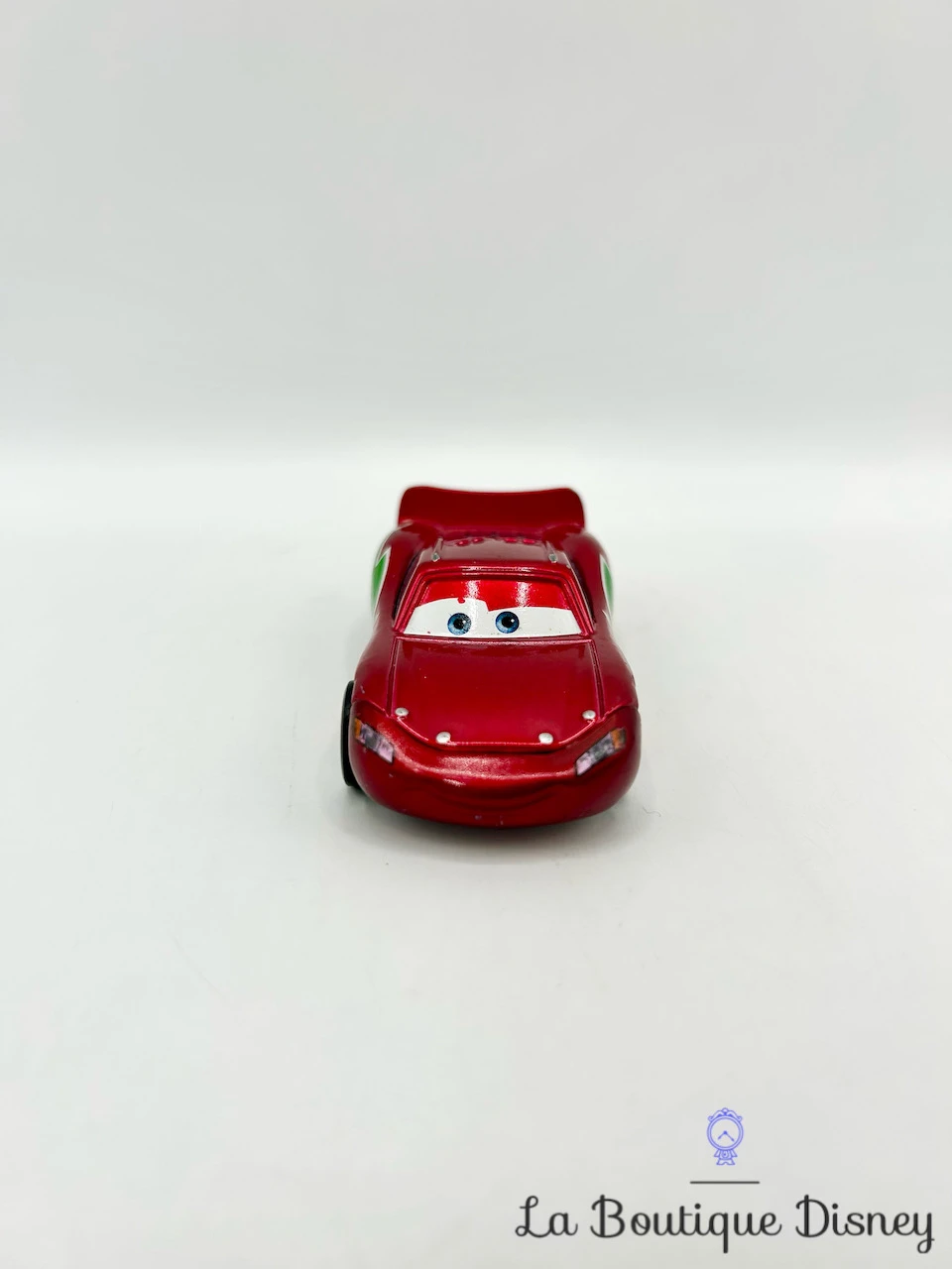 Figurine Voiture Holiday Hotshot Lightning McQueen Flash McQueen Cars Mater Saves Christmas Disney Pixar Mattel 5 Figurine Voiture Holiday Hotshot Lightning McQueen Flash McQueen Cars Mater Saves Christmas Disney Pixar Mattel – Image 3
