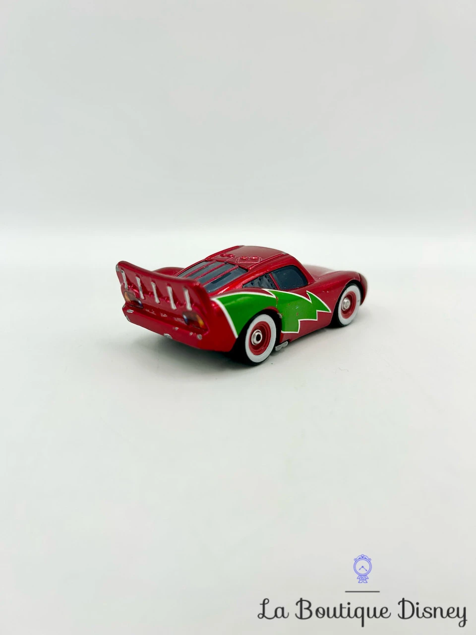 Figurine Voiture Holiday Hotshot Lightning McQueen Flash McQueen Cars Mater Saves Christmas Disney Pixar Mattel 6 Figurine Voiture Holiday Hotshot Lightning McQueen Flash McQueen Cars Mater Saves Christmas Disney Pixar Mattel – Image 4