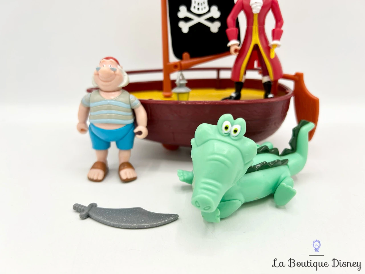 Figurines Bateau Capitaine Crochet Monsieur Mouche Tic Tac Crocodile Disney Heroes Peter Pan Pirates Famosa Vintage 5 Figurines Bateau Capitaine Crochet Monsieur Mouche Tic Tac Crocodile Disney Heroes Peter Pan Pirates Famosa Vintage – Image 3