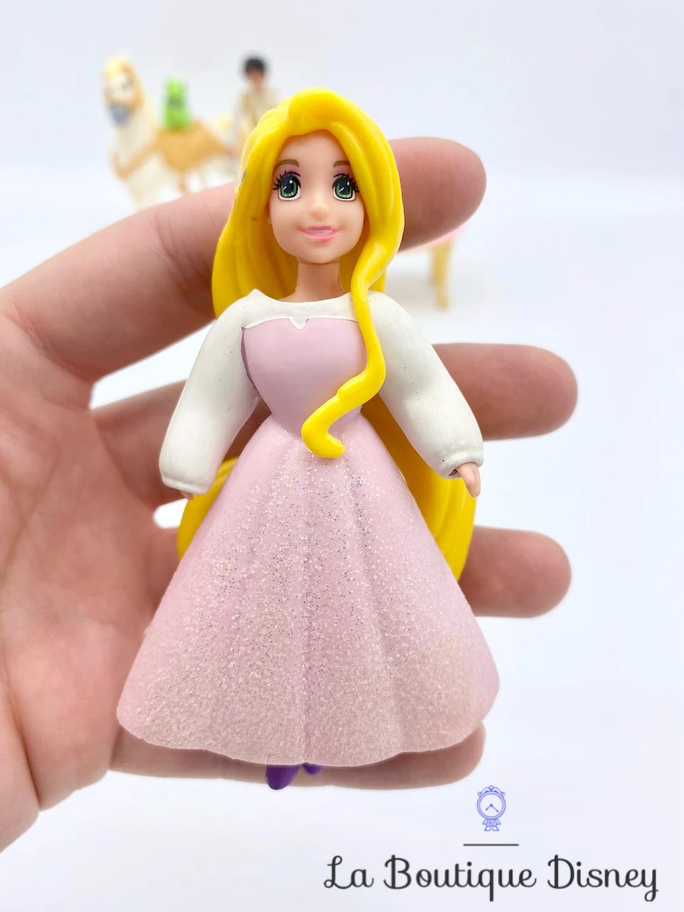 Figurines Fashion Polly Pocket Raiponce Flynn Mariage Disney Princess Mattel Rapunzel Wedding Party Mini Poupée 6 Figurines Fashion Polly Pocket Raiponce Flynn Mariage Disney Princess Mattel Rapunzel Wedding Party Mini Poupée – Image 4