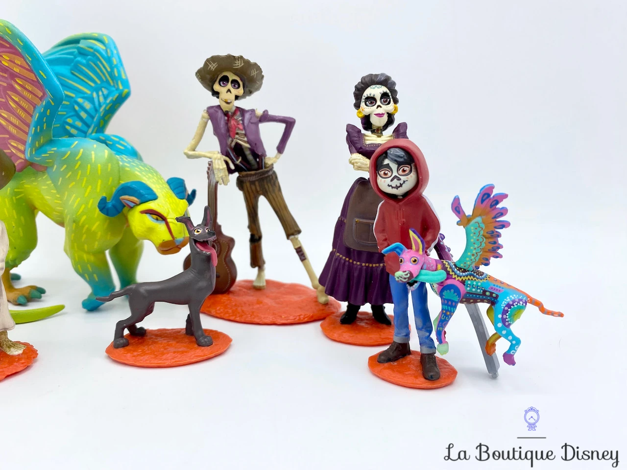 Figurines De Luxe Playset Coco Disney Store Miguel Dante Hector Ernesto Imelda Pepita 5 Figurines De Luxe Playset Coco Disney Store Miguel Dante Hector Ernesto Imelda Pepita – Image 3