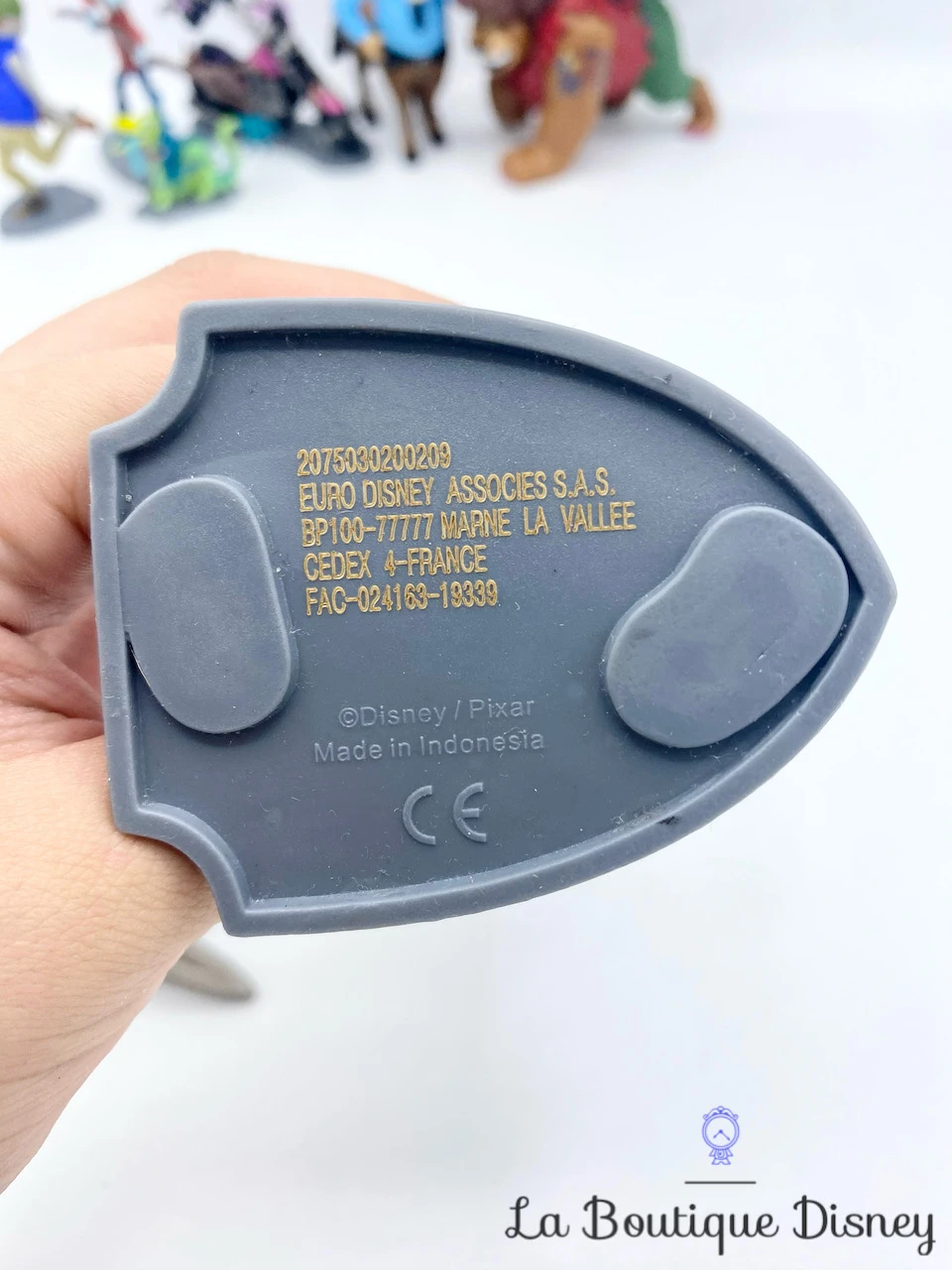 Ensemble Figurines En Avant Playset Deluxe Disney Parks 2019 Onward 7 Ensemble Figurines En Avant Playset Deluxe Disney Parks 2019 Onward – Image 5