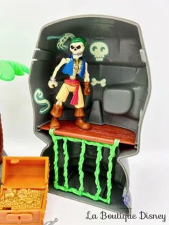 Figurines Pirate Squelette Ile Du Crâne Disney Heroes Peter Pan Famosa Vintage 8 Figurines Pirate Squelette Ile Du Crâne Disney Heroes Peter Pan Famosa Vintage -Meilleur Jouets Magasin figurines rocher pirates squelette peter pan disney heroes famosa vintage 2