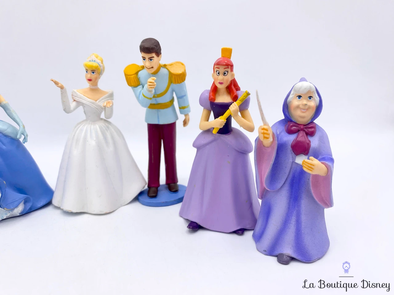 Figurines Set Cendrillon Playset Disney Store Marraine Anastasie Javotte Prince Madame Trémaine 5 Figurines Set Cendrillon Playset Disney Store Marraine Anastasie Javotte Prince Madame Trémaine – Image 3