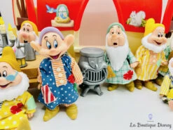 Jouet Atelier Joaillerie Des 7 Nains Mini Poupées Disney Princesses Simba Toys Blanche Neige Et Les Sept Nains Pyjama Chaumière -Meilleur Jouets Magasin jouet chaumiere blanche neige et les sept nains pyjama disney simba toys mini poupees nuit 5