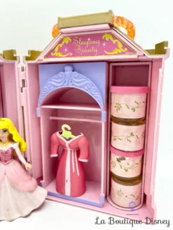 Figurine Fashion Polly Pocket Château Aurore La Belle Au Bois Dormant Disney Store Sleeping Beauty Castle Play Set Mini Princesse -Meilleur Jouets Magasin jouet coffret fashion polly pocket aurore la belle au bois dormant disney store sleeping beauty castle play set maison rose 8 6