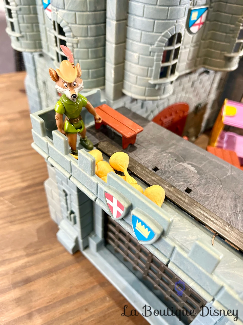 Jouet Figurines Château Robin Des Bois Disney Heroes Famosa Vintage Ensemble De Jeu Playset 5 Jouet Figurines Château Robin Des Bois Disney Heroes Famosa Vintage Ensemble De Jeu Playset – Image 3