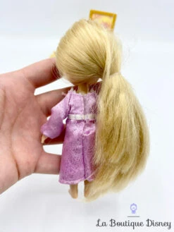 Ensemble De Jeu Mini Poupée Raiponce Animators Collection Disney Store 14 Cm -Meilleur Jouets Magasin mini poupee raiponce animators collection valise peinture chevalet disney store 12