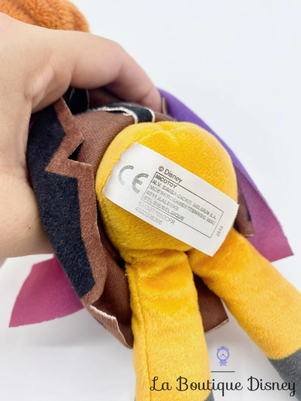 Peluche Anna La Reine Des Neiges 2 Disney Nicotoy Princesse 30 Cm 6 Peluche Anna La Reine Des Neiges 2 Disney Nicotoy Princesse 30 Cm – Image 4