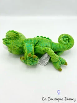 Peluche Bracelet Pascal Raiponce Disney Parks 2018 Disneyland Caméléon Vert à Enrouler Poignet -Meilleur Jouets Magasin peluche bracelet pascal cameleon raiponce disney parks disneyland 2018 poignet bras 3