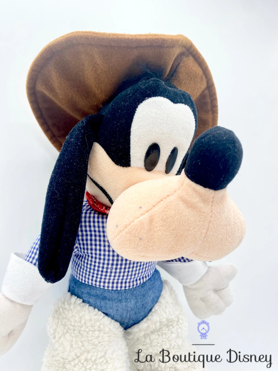 Peluche Dingo Cow Boy Euro Disney Disneyland Aventurier Western Vintage 42 Cm 5 Peluche Dingo Cow Boy Euro Disney Disneyland Aventurier Western Vintage 42 Cm – Image 3