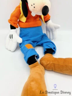 Peluche Dingo Disney Store 2018 ShopDisney Orange Bleu 54 Cm -Meilleur Jouets Magasin peluche dingo disney store shopdisney 2018 50 cm 2