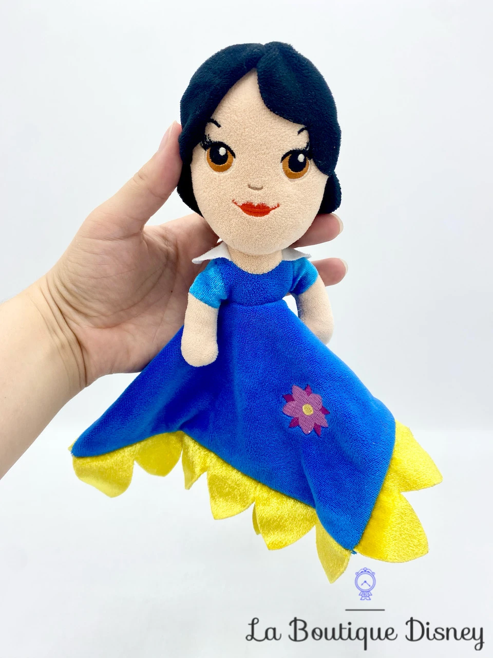 Peluche Doudou Blanche Neige Disney Nicotoy Carré Princesse Bleu Jaune 4 Peluche Doudou Blanche Neige Disney Nicotoy Carré Princesse Bleu Jaune – Image 2