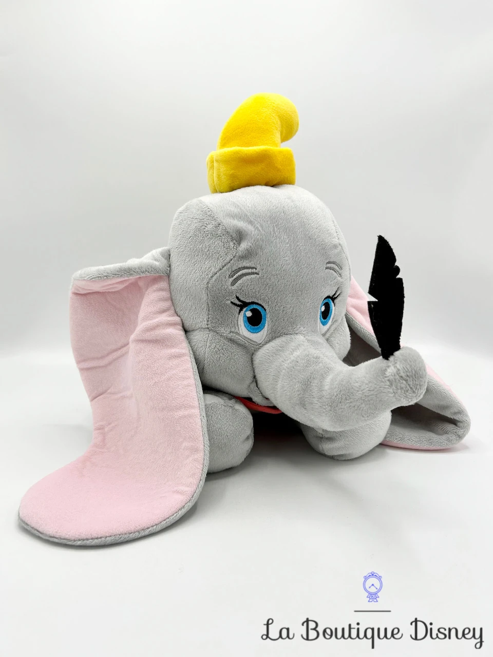Peluche Dumbo Couché Disney Parks Disneyland éléphant Gris Plume 44 Cm 3 Peluche Dumbo Couché Disney Parks Disneyland éléphant Gris Plume 44 Cm