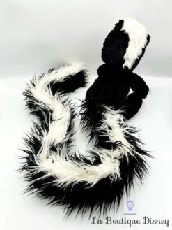 Peluche Fleur Long Tail Bambi Disney Parks Disneyland Mouffette Noire Longue Queue -Meilleur Jouets Magasin peluche fleur long tail disneyland disney bambi moufette noir blanc long queue 2