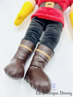 Poupée Chiffon Gaston La Belle Et La Bête Disney Store Garçon Rouge Jaune 53 Cm 9 Poupée Chiffon Gaston La Belle Et La Bête Disney Store Garçon Rouge Jaune 53 Cm -Meilleur Jouets Magasin peluche gaston la belle et la bete disney store poupee chifffon 2