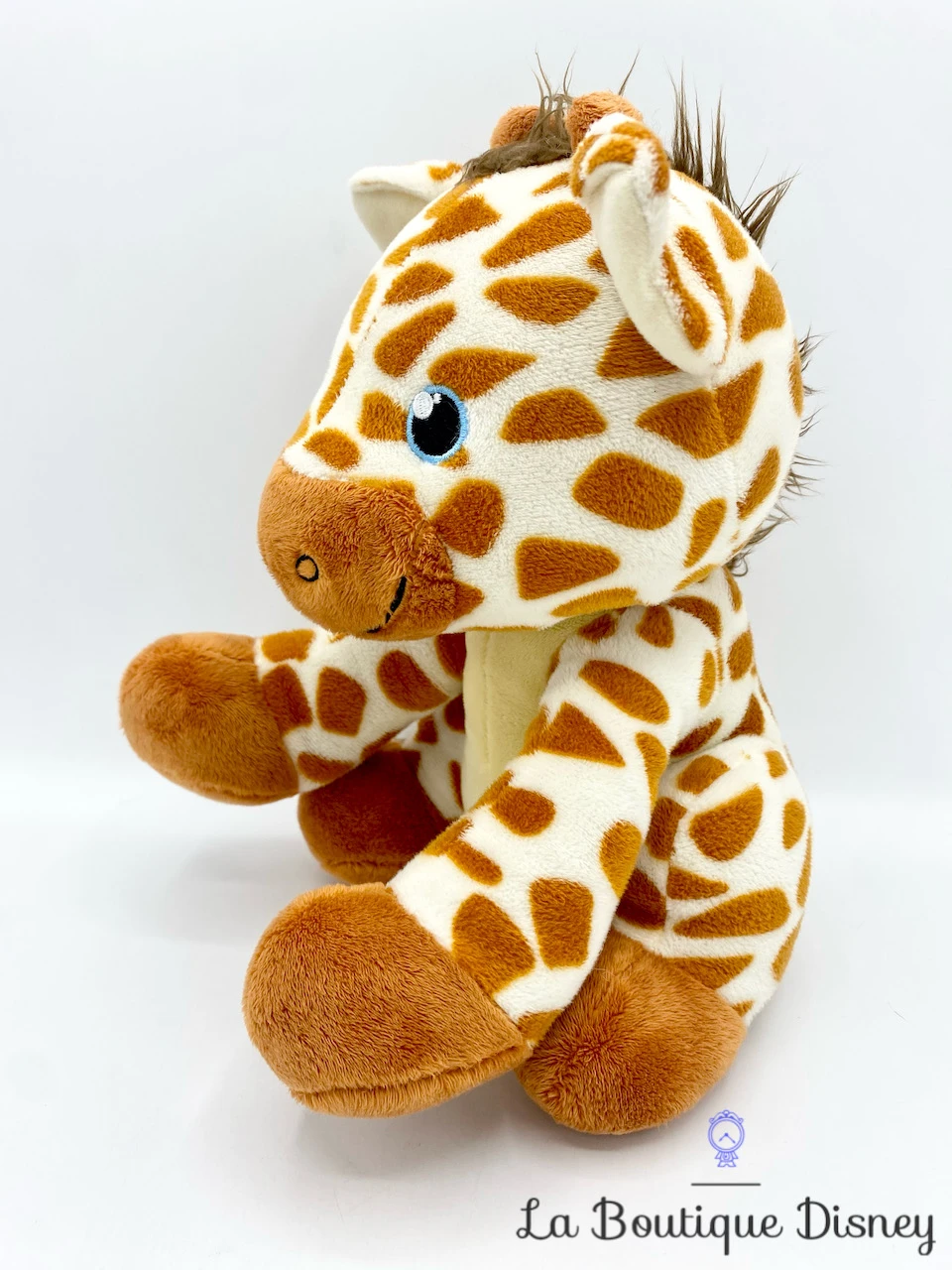 Peluche Girafe Curieuse Disney Parks Disneyland Paris Boutique Parc Adventureland 28 Cm 5 Peluche Girafe Curieuse Disney Parks Disneyland Paris Boutique Parc Adventureland 28 Cm – Image 3
