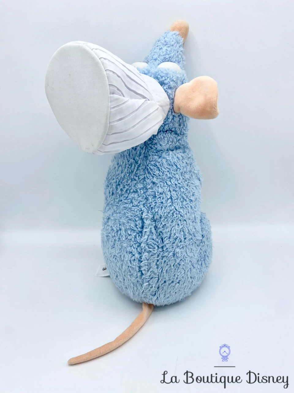 Peluche Interactive Rémy Ratatouille Disneyland Paris Disney Rat Souris Bleu Toque Parle 35 Cm 6 Peluche Interactive Rémy Ratatouille Disneyland Paris Disney Rat Souris Bleu Toque Parle 35 Cm – Image 4