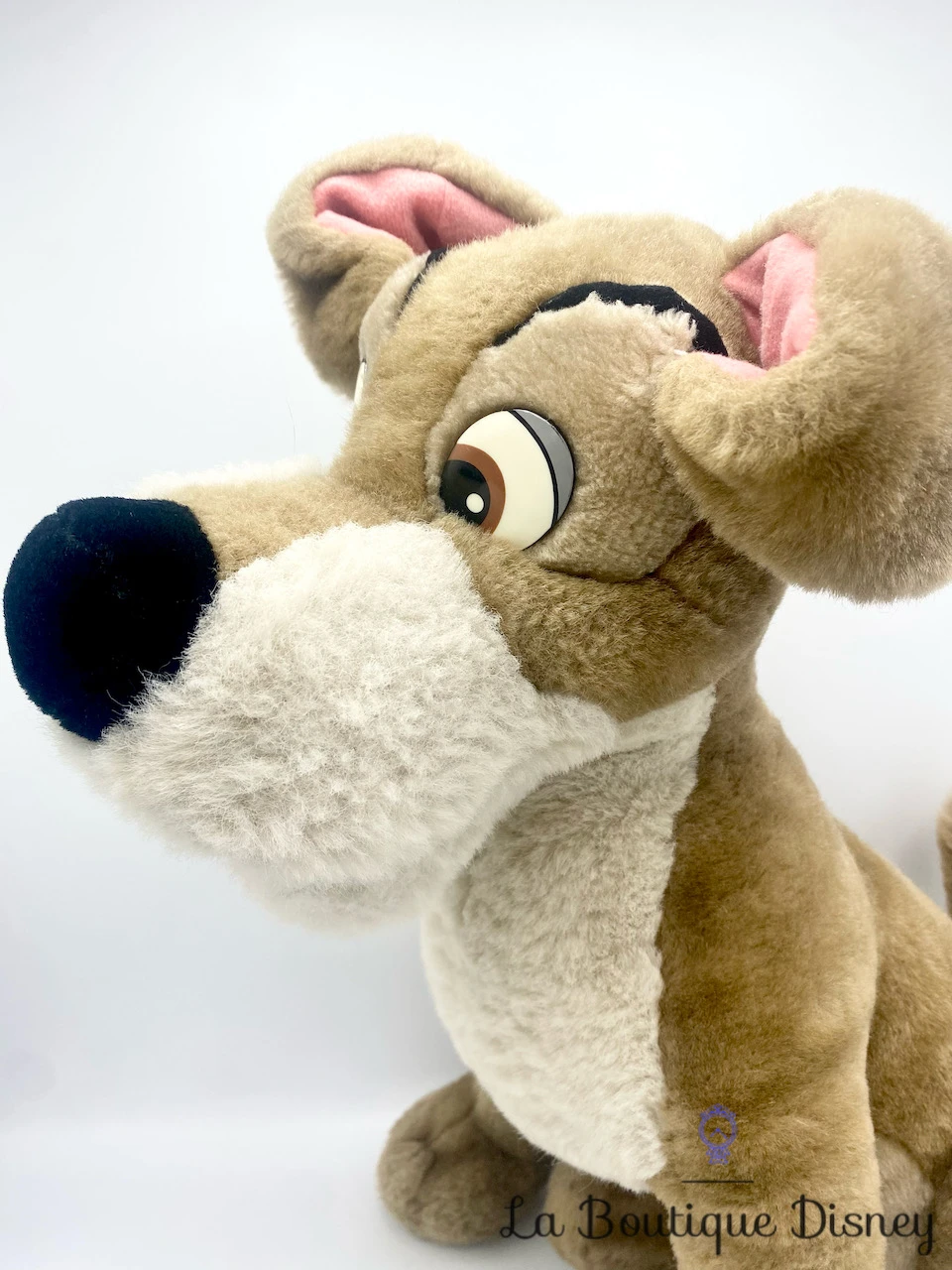 Peluche Clochard XXL Disney Jemini La Belle Et Le Clochard Chien Gris Vintage Grand Format 50 Cm 4 Peluche Clochard XXL Disney Jemini La Belle Et Le Clochard Chien Gris Vintage Grand Format 50 Cm – Image 2