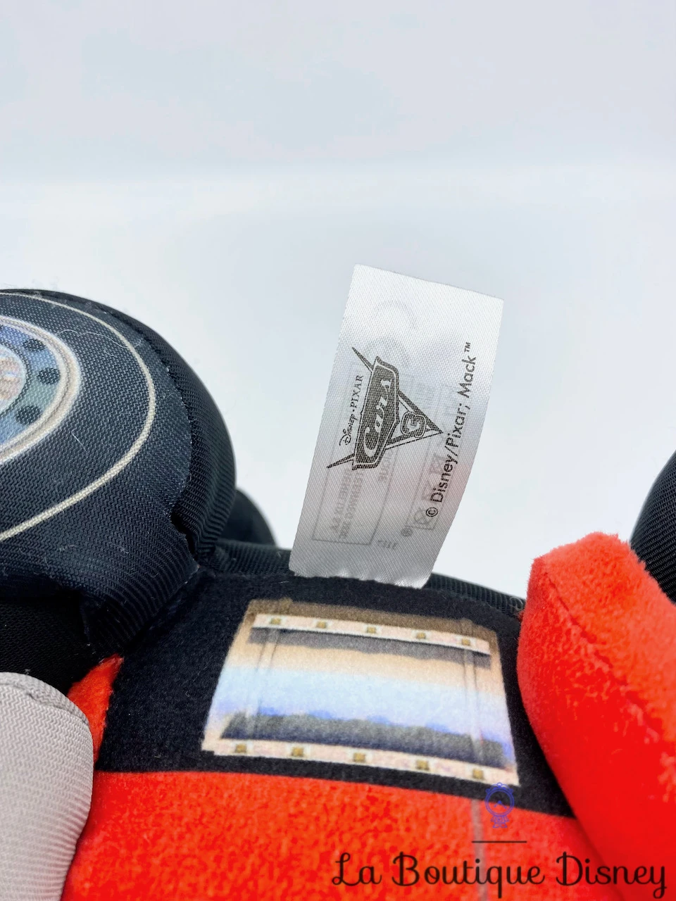 Peluche Mack Cars 3 Nicotoy Disney Pixar Camion Rouge Semi Remorque 20 Cm 7 Peluche Mack Cars 3 Nicotoy Disney Pixar Camion Rouge Semi Remorque 20 Cm – Image 5