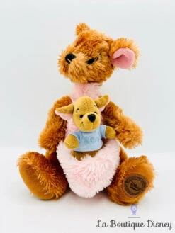 Peluche Maman Gourou Petit Gourou Disney Store Winnie L'ourson Kangourou écusson 24 Cm