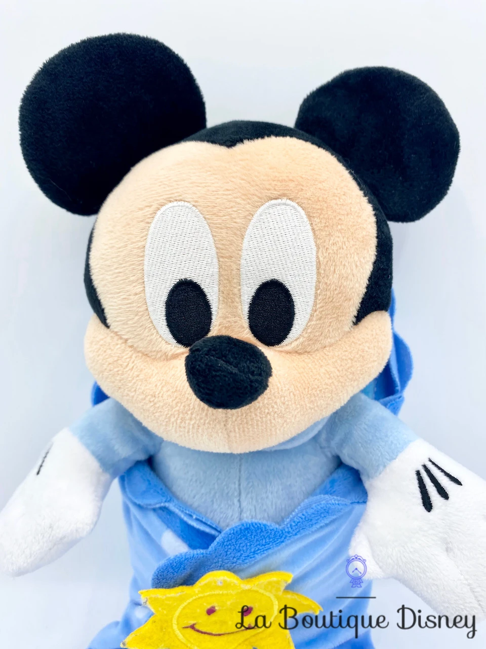 Peluche Mickey Mouse Disney Babies Disneyland Paris Couffin Couverture Bleu Soleil 4 Peluche Mickey Mouse Disney Babies Disneyland Paris Couffin Couverture Bleu Soleil – Image 2