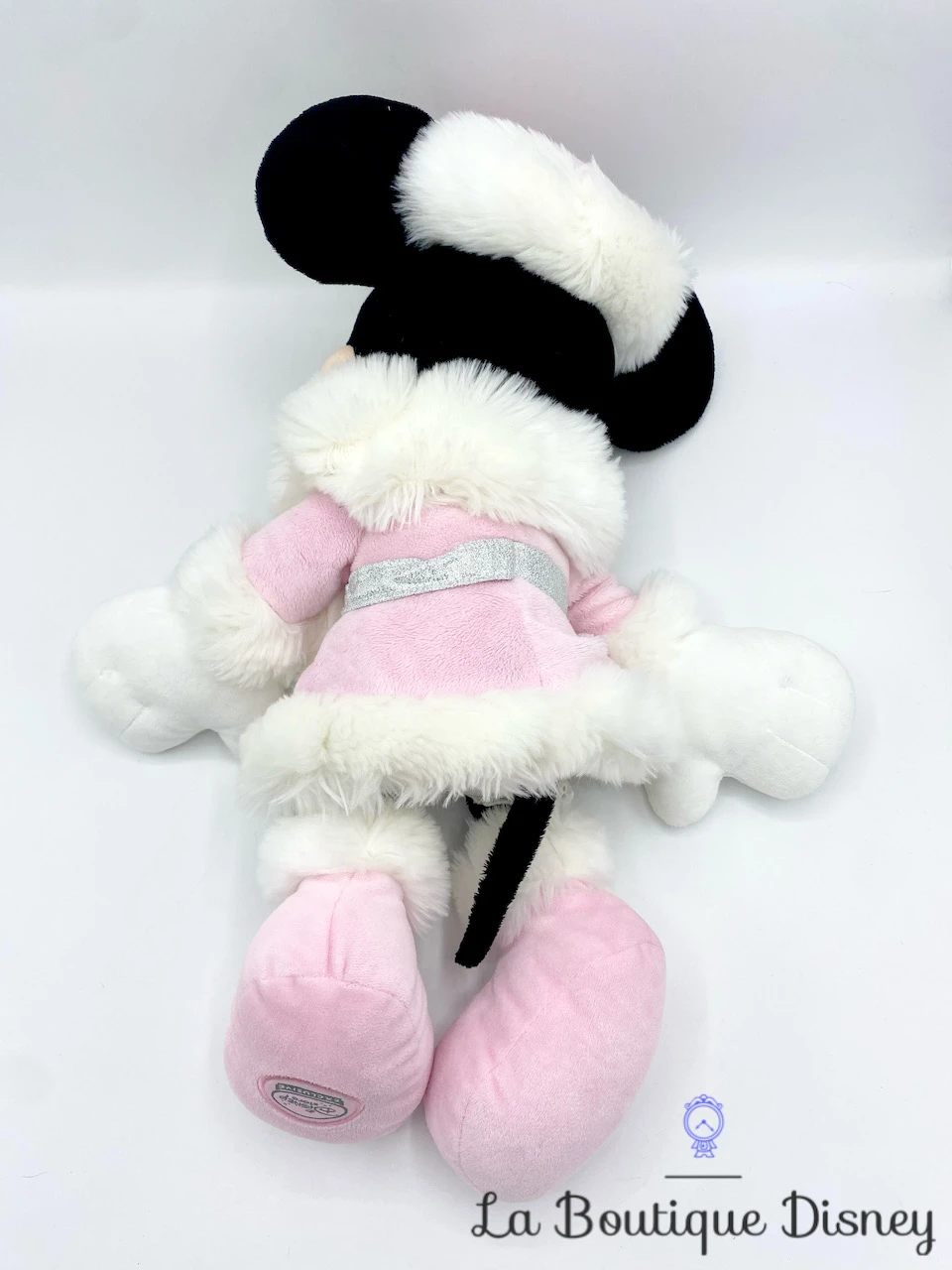 Peluche Minnie Mouse Hiver Disney Store Exclusive Manteau Chapka Blanc Rose 46 Cm 6 Peluche Minnie Mouse Hiver Disney Store Exclusive Manteau Chapka Blanc Rose 46 Cm – Image 4