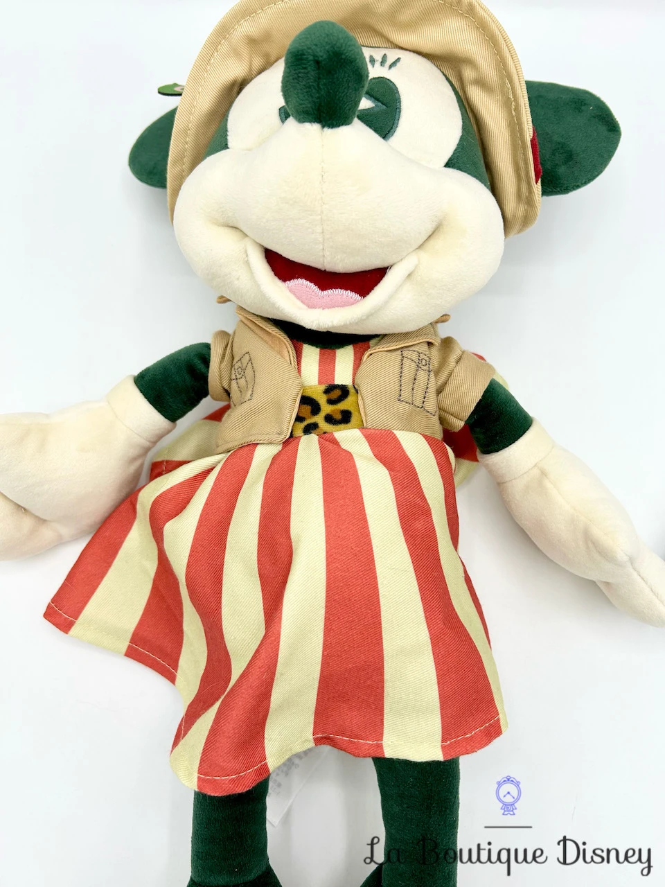 Peluche Minnie Mouse The Main Attraction 11 Sur 12 Jungle Cruise Disney Store 2020 Édition Limitée 43 Cm 5 Peluche Minnie Mouse The Main Attraction 11 Sur 12 Jungle Cruise Disney Store 2020 Édition Limitée 43 Cm – Image 3