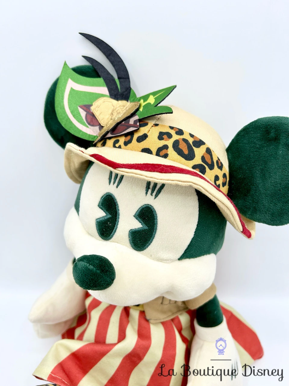 Peluche Minnie Mouse The Main Attraction 11 Sur 12 Jungle Cruise Disney Store 2020 Édition Limitée 43 Cm 4 Peluche Minnie Mouse The Main Attraction 11 Sur 12 Jungle Cruise Disney Store 2020 Édition Limitée 43 Cm – Image 2