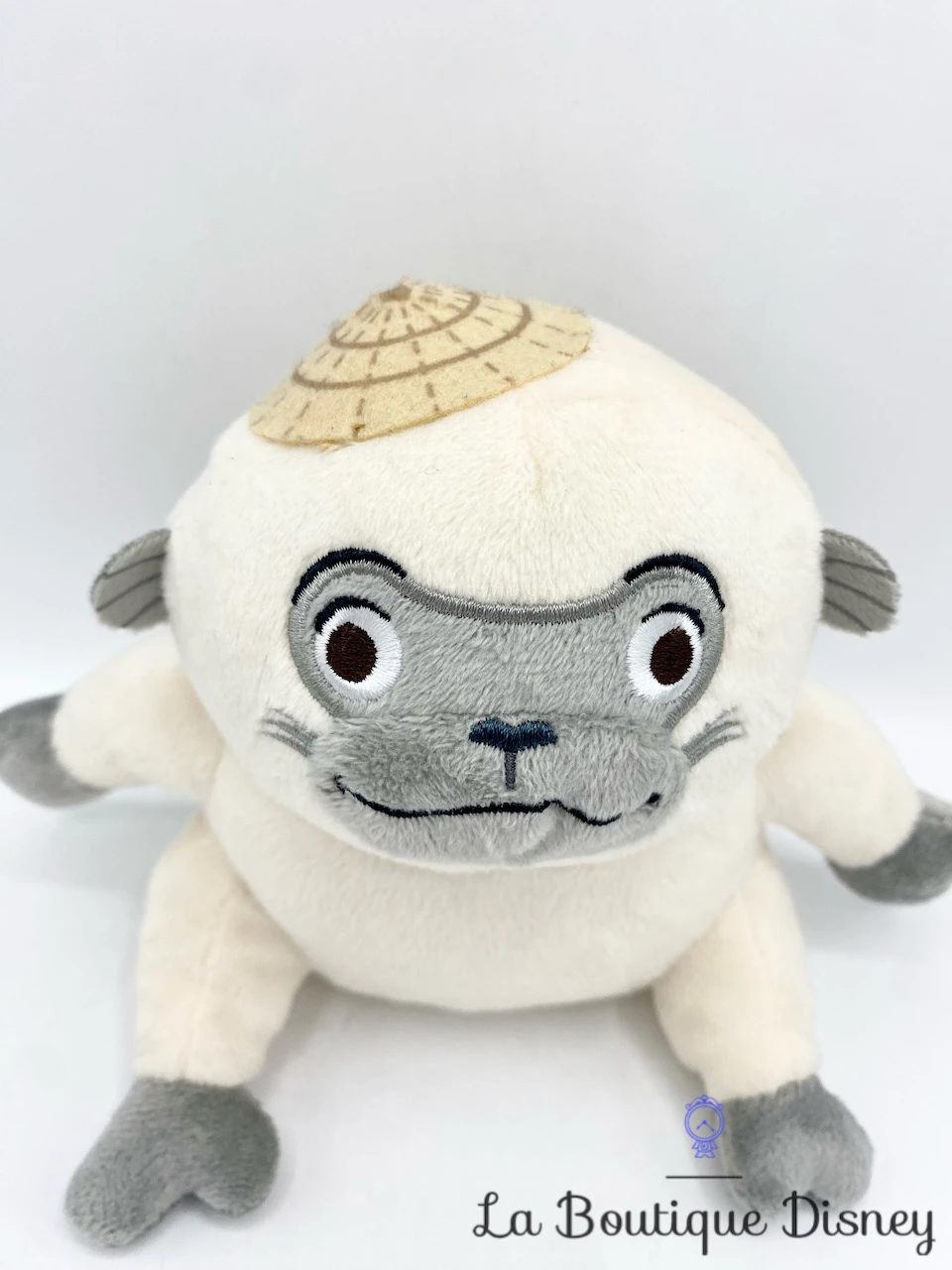 Peluche Pan Raya Et Le Dernier Dragon Disney Store Ongis Chapeau 14 Cm 4 Peluche Pan Raya Et Le Dernier Dragon Disney Store Ongis Chapeau 14 Cm – Image 2