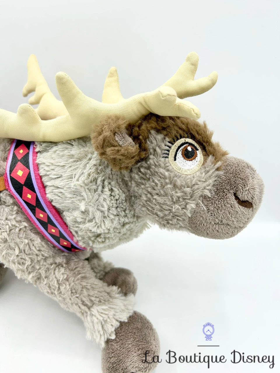 Peluche Sven La Reine Des Neiges Disney Frozen Renne 38 Cm 4 Peluche Sven La Reine Des Neiges Disney Frozen Renne 38 Cm – Image 2