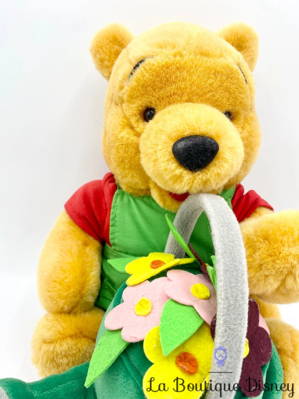 Peluche Winnie L'ourson Arrosoir Disneyland Disney Vintage Fleurs Jardin 28 Cm 4 Peluche Winnie L'ourson Arrosoir Disneyland Disney Vintage Fleurs Jardin 28 Cm – Image 2