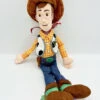 Poupée Chiffon Woody Toy Story Disney Store 2019 Peluche Cow Boy Chapeau 47 Cm -Meilleur Jouets Magasin peluche woody disney store toy story cowboy poupee chiffon 2