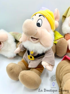 Peluche 7 Nains Blanche Neige Et Les Sept Nains Disney 34 Cm -Meilleur Jouets Magasin peluches les sept nains blanche neige disney 7 nains belgium 10