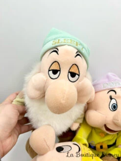 Peluche 7 Nains Blanche Neige Et Les Sept Nains Disney 34 Cm -Meilleur Jouets Magasin peluches les sept nains blanche neige disney 7 nains belgium 7