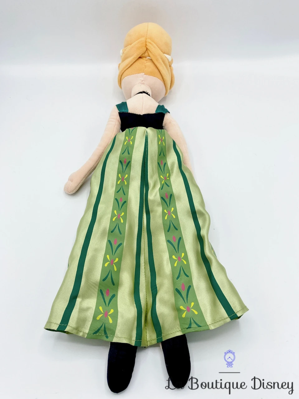 Poupée Chiffon Anna La Reine Des Neiges Disney Store Peluche Robe Verte Cape Hiver 57 Cm 6 Poupée Chiffon Anna La Reine Des Neiges Disney Store Peluche Robe Verte Cape Hiver 57 Cm – Image 4