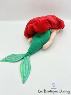 Poupée Chiffon Ariel La Petite Sirène Disney Store Peluche écusson 45 Cm 11 Poupée Chiffon Ariel La Petite Sirène Disney Store Peluche écusson 45 Cm -Meilleur Jouets Magasin poupee chiffon ariel la petite sirene disney store ecusson peluche fleur 3