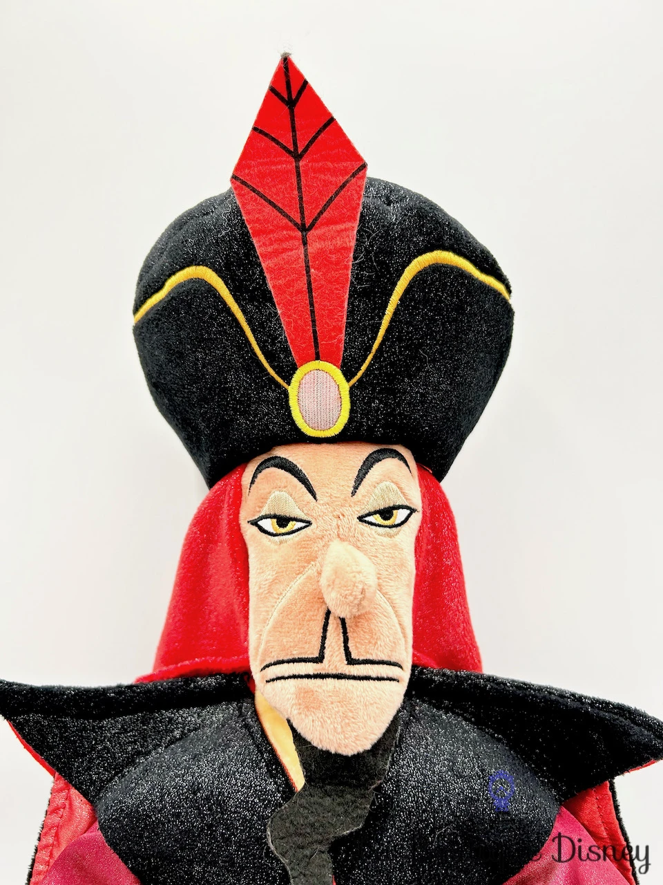 Peluche Jafar Disneyland Paris 2018 Disney Poupée Chiffon Aladdin Vizir Méchant Noir Rouge 62 Cm 4 Peluche Jafar Disneyland Paris 2018 Disney Poupée Chiffon Aladdin Vizir Méchant Noir Rouge 62 Cm – Image 2