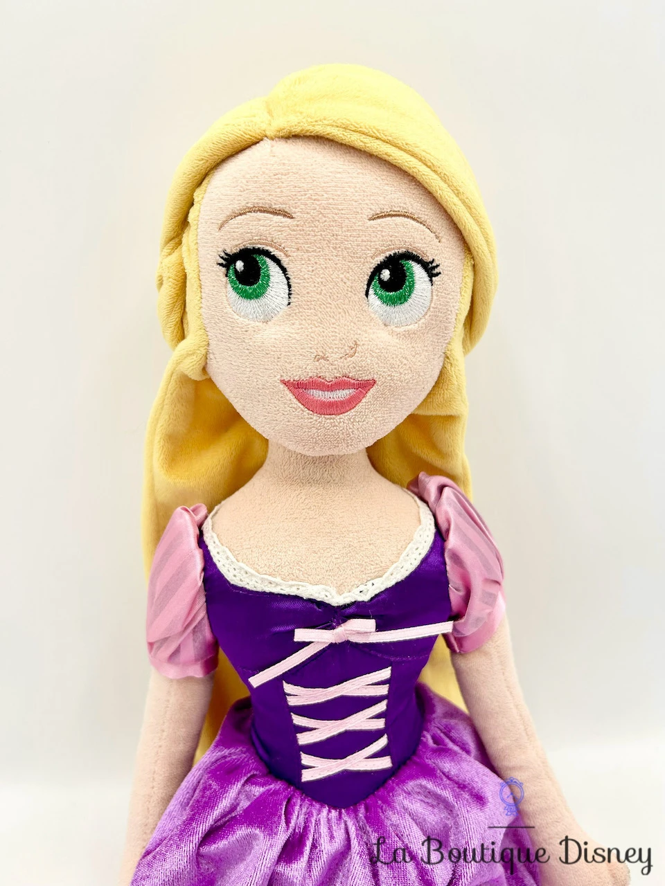 Poupée Chiffon Raiponce Disney Parks Disneyland Peluche Princesse Robe Velours Violet 52 Cm 4 Poupée Chiffon Raiponce Disney Parks Disneyland Peluche Princesse Robe Velours Violet 52 Cm – Image 2