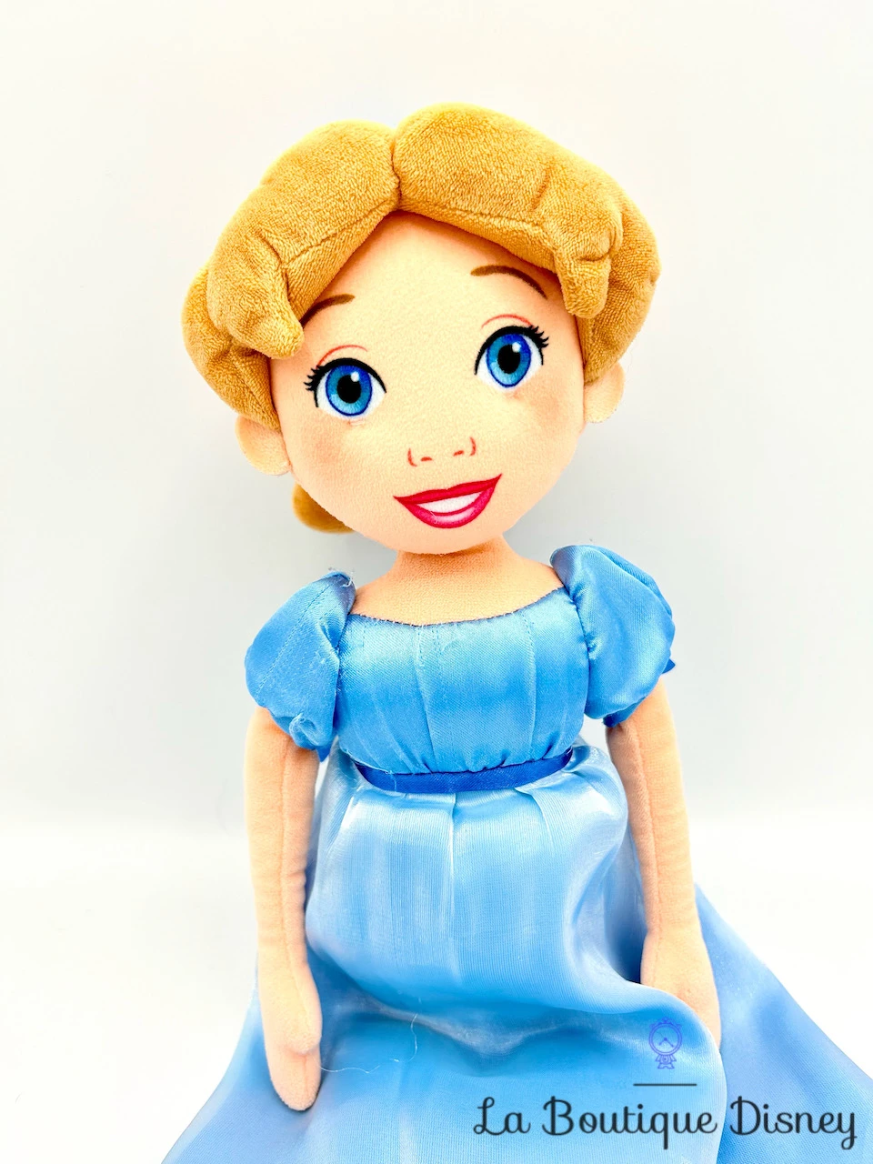 Poupée Chiffon Wendy Disney Parks 2017 Peluche Peter Pan 48 Cm 4 Poupée Chiffon Wendy Disney Parks 2017 Peluche Peter Pan 48 Cm – Image 2