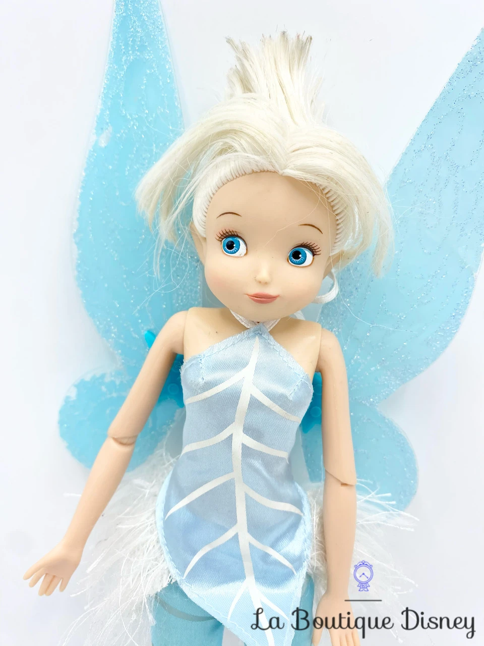 Poupée Cristal Disney Store 2012 Clochette Et Le Secret Des Fées Bleu Fairies 25 Cm 4 Poupée Cristal Disney Store 2012 Clochette Et Le Secret Des Fées Bleu Fairies 25 Cm – Image 2