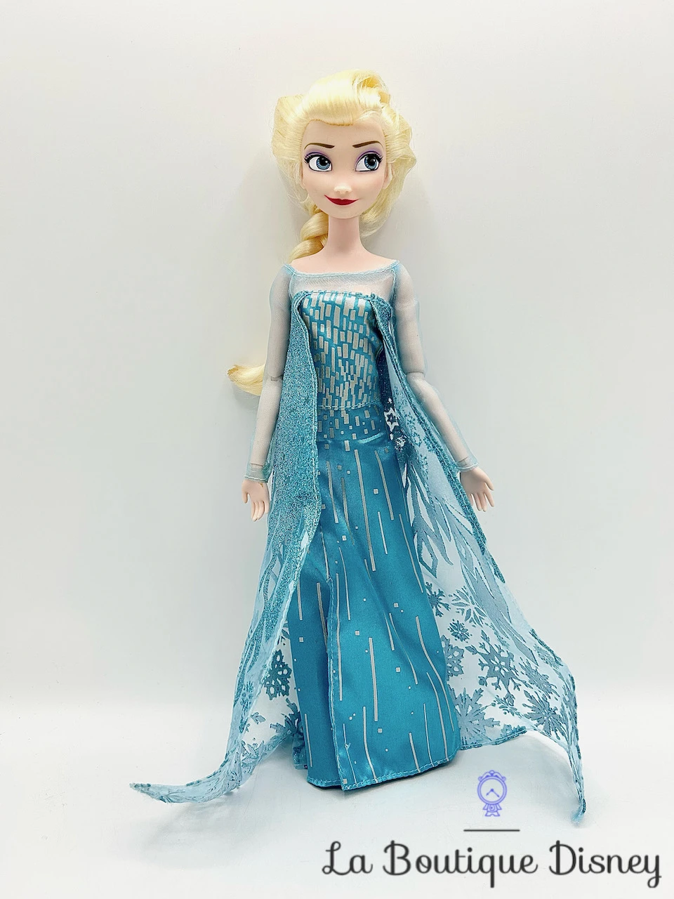 Poupée Elsa Disney Store 2020 La Reine Des Neiges Robe Paillettes Bleu 3 Poupée Elsa Disney Store 2020 La Reine Des Neiges Robe Paillettes Bleu