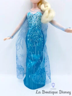 Poupée Elsa Poussière D'étoiles La Reine Des Neiges Hasbro Disney 2015 Mannequin Robe Bleu 30 Cm -Meilleur Jouets Magasin poupee elsa la reine des neiges poussiere etoiles disney hasbro mannequin 3